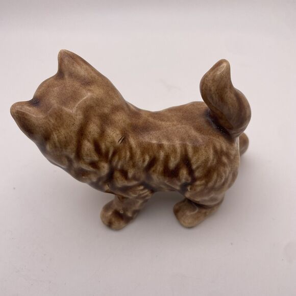 Vintage Ceramic Brown Cat Eyelashes Figurine Sweet Face Tail Up High - Picture 5 of 7